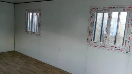 Chalet Cabine saharienne 3x6 ( 02 chambres séparés) avec barreaudage
