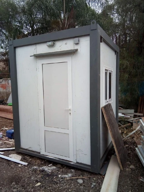 Chalet Poste de garde 2 sur 2