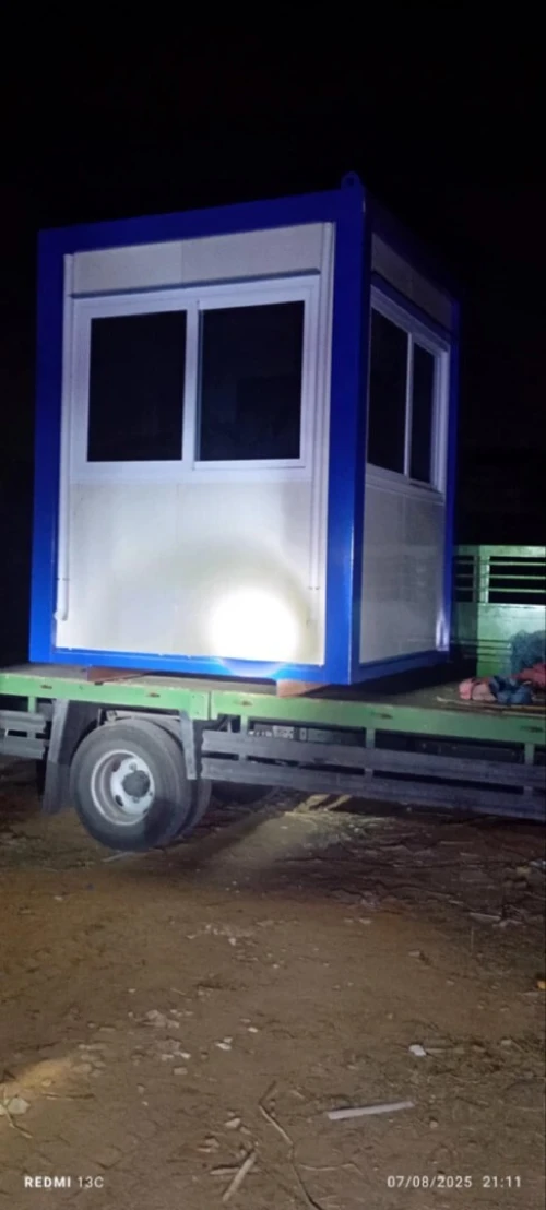 Poste de garde 2/2 fenêtres entouré مكتب حراسة و رؤية من كل الجهات