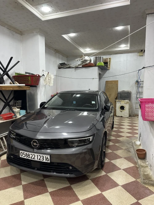 Opel Astra 2023 