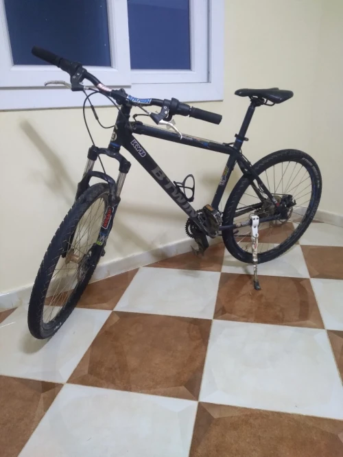 Vélo  Betwin  دراجة  بيتوين 26 ثمن جيدة و حالة جيدة