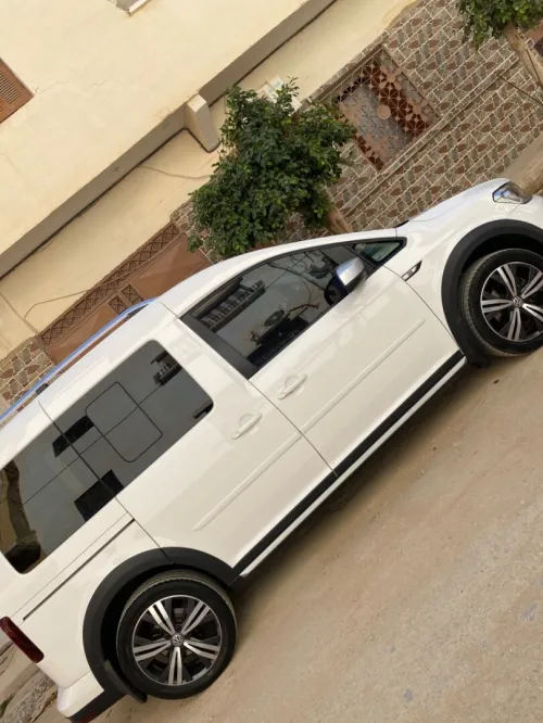 Volkswagen Caddy 2017 Altrack
