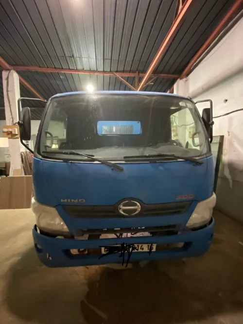 HINO 611 2014