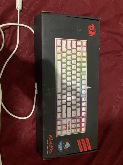 Clavier etat 10/10 | redragon kumura whote edition tkl