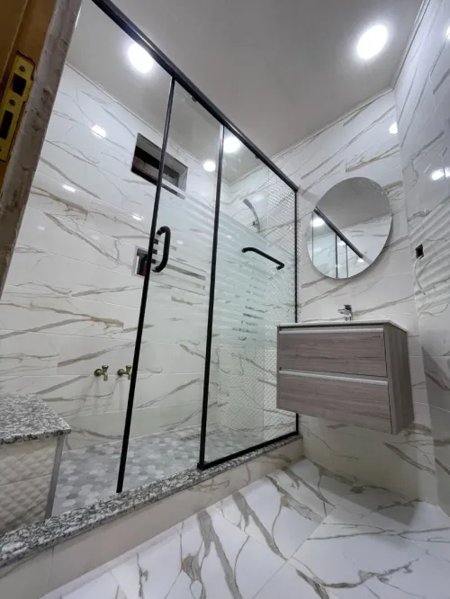 Cabine de douche sur mesure