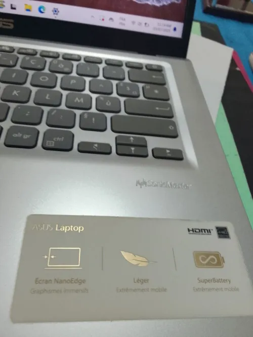 Laptop asus