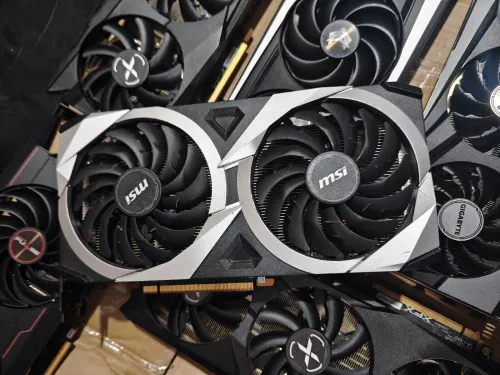 RX 6700XT 12GB OC MSI/ GIGABYTE/ SAPPHIRE/ XFX 