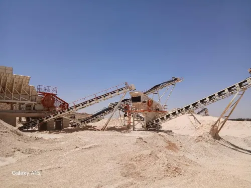  Carrière de Gravier en Pleine Exploitation