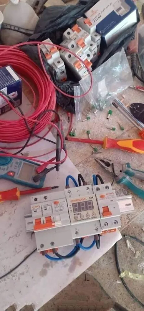 Électricité & maintenance des forages