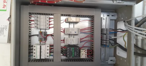 Armoires électriques