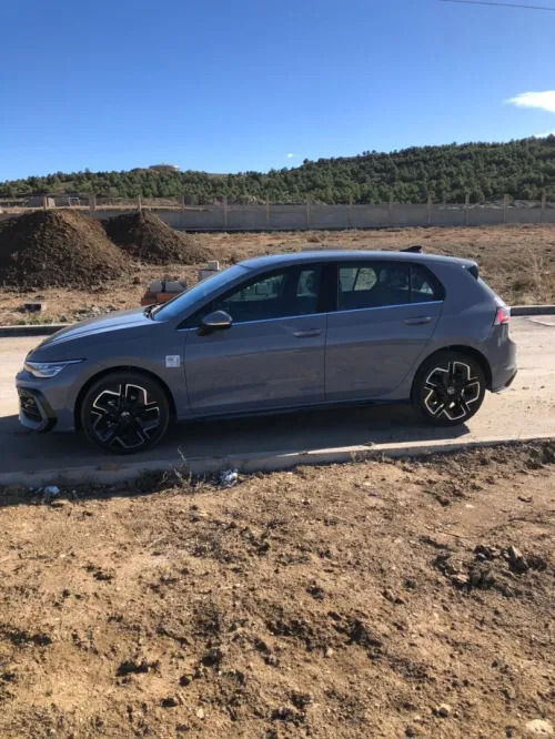 Volkswagen Golf 8 2025 R