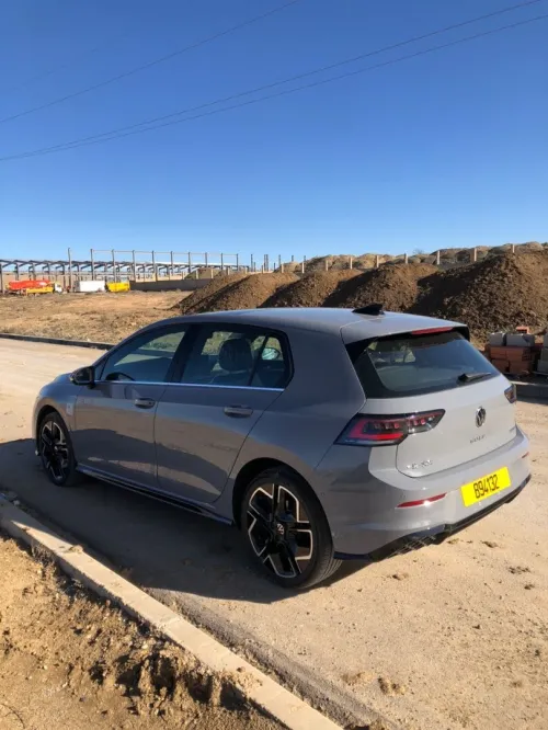 Volkswagen Golf 8 2025 R