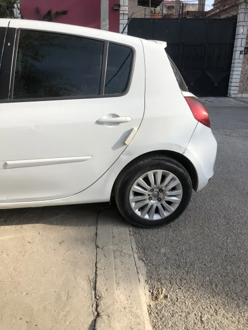 Renault Clio 3 2011 Night and Day