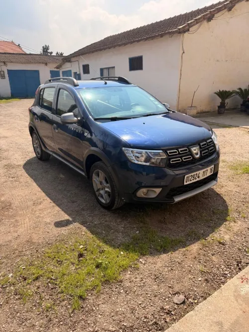 Sandero Stepway 2017 Très bonne etat