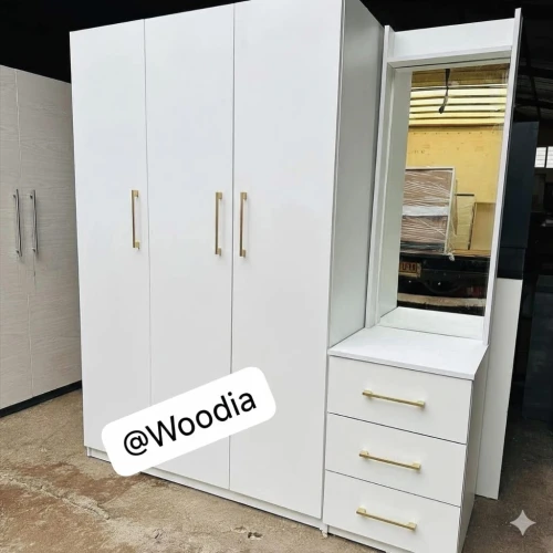 Conception et Réalisation de Dressings et Armoires sur mesure en MDF
