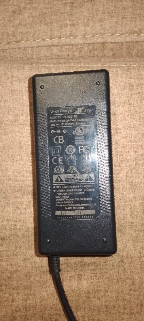 Hoverboard propre avec chargeur