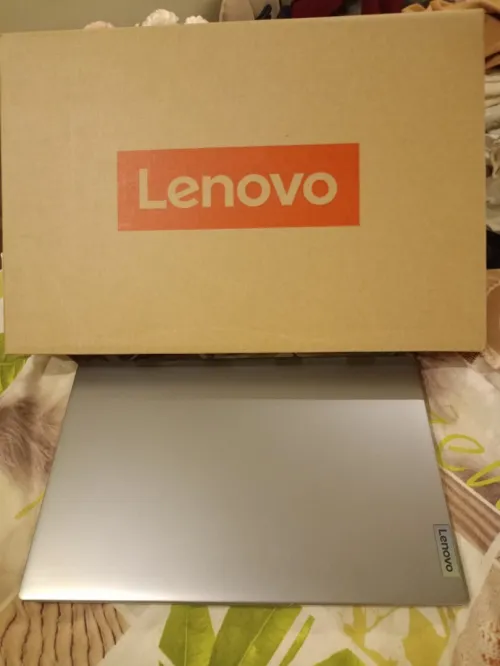 Lenovo i5-13420H 2.1 Ghz 512ssd