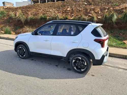 Kia Sonet  2025 Full options