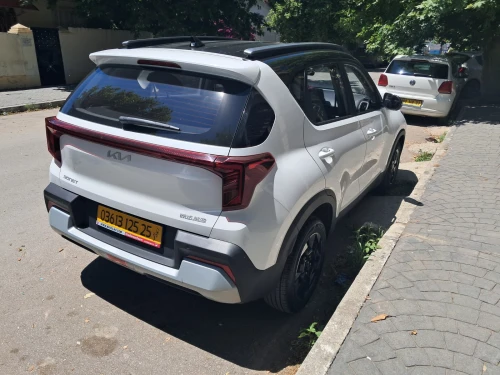 Kia Sonet  2025 Full options