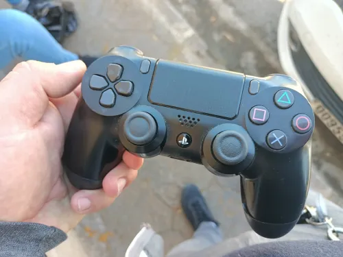 Manette nintendo Switch et playstation 4