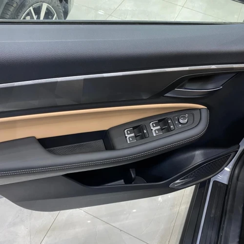 Geely X6 2025 pro