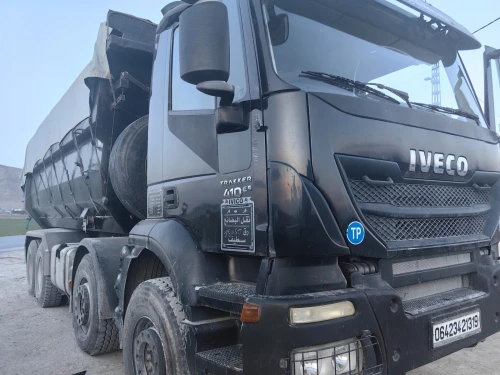 Iveco trakker 8x4 2013