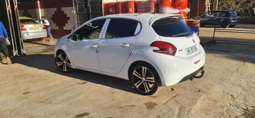 Peugeot 208 2017 GT Line