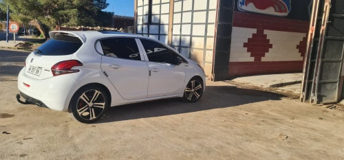 Peugeot 208 2017 GT Line