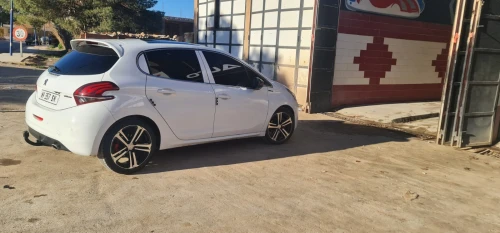 Peugeot 208 2017 GT Line