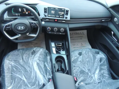 Hyundai Elantra 2025 GLX
