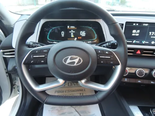 Hyundai Elantra 2025 GLX