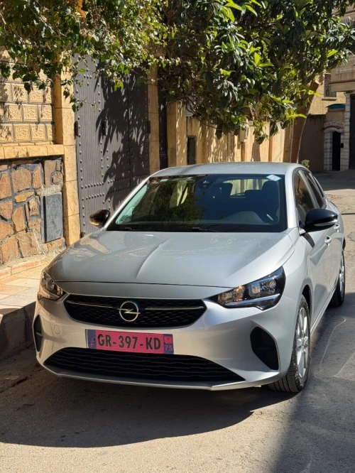 Opel Corsa 2023 Gris 0 Retouche