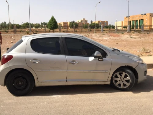 207 Peugeot 2008 