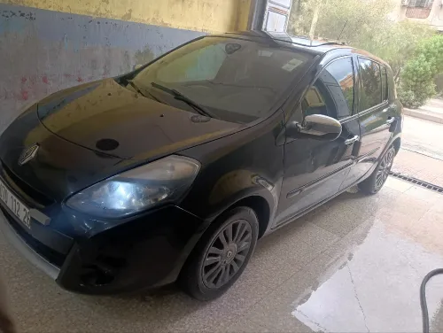 Renault Clio 3 2012 Night and Day