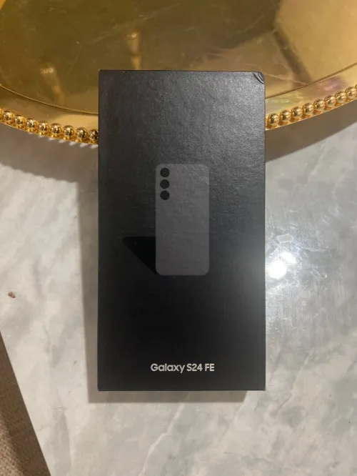 Samsung 24FE Samsung
