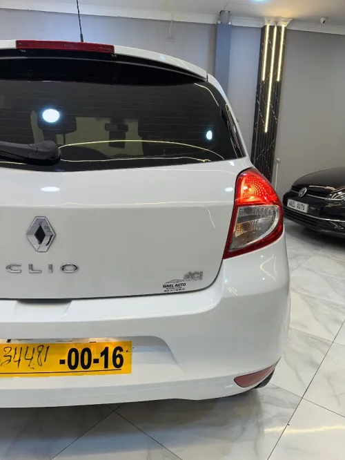 Renault Clio 3 2012 Night and Day
