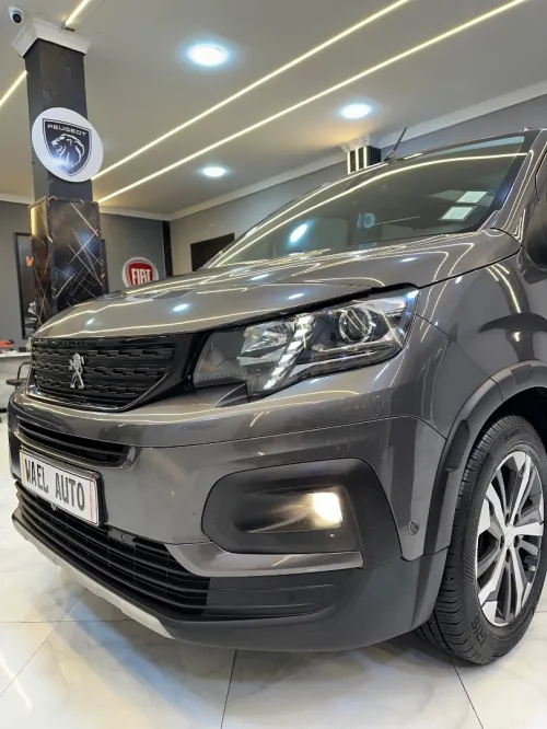 Peugeot Partner 2022 Refter