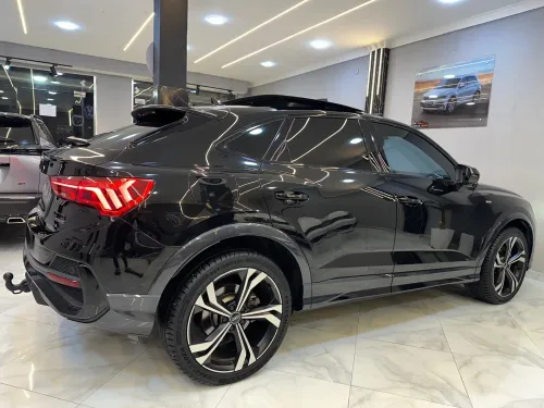 Audi Q3 2021 