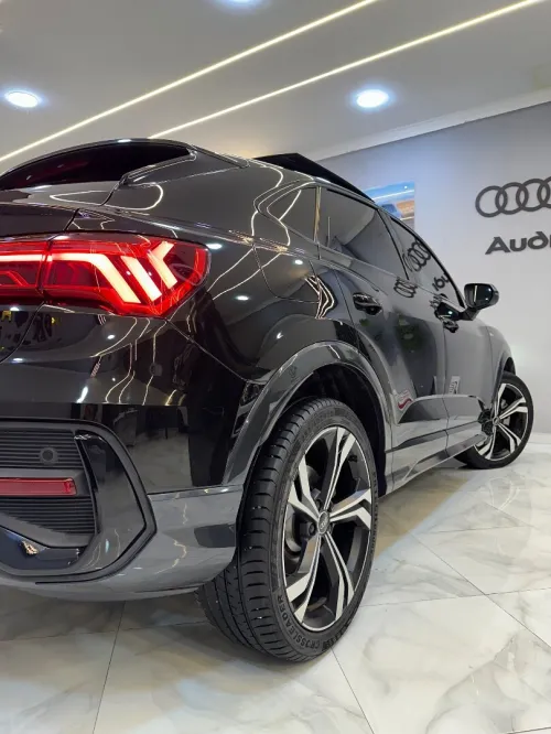 Audi Q3 2021 