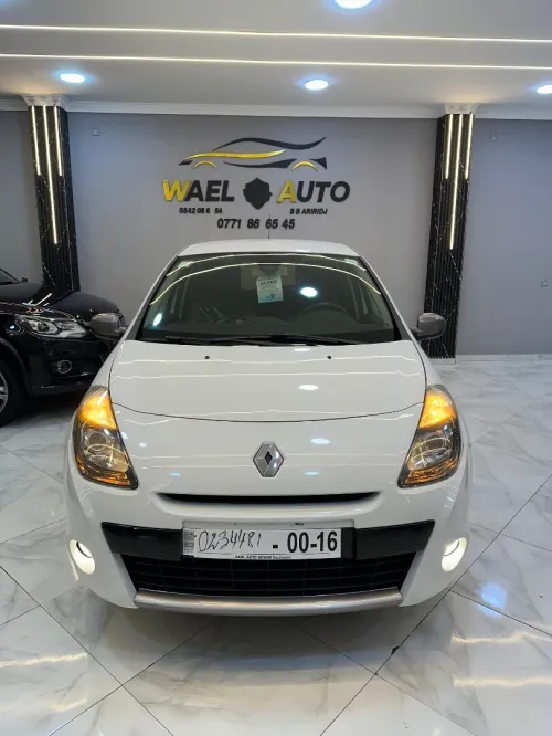 Renault Clio 3 2012 Night and Day