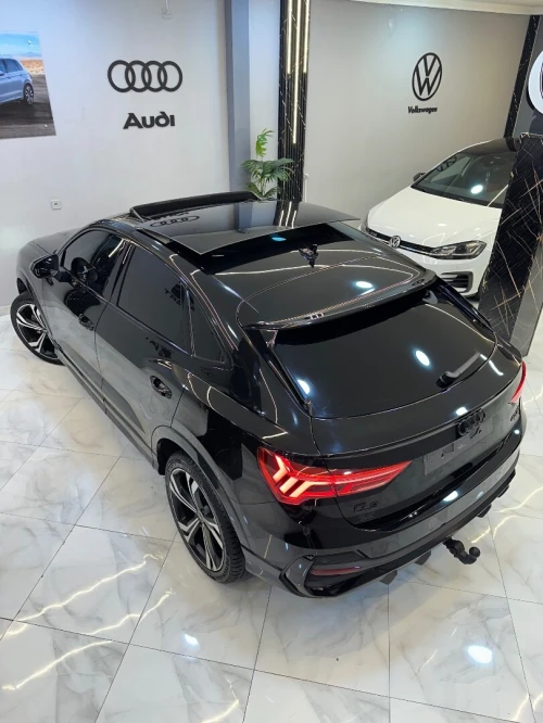 Audi Q3 2021 