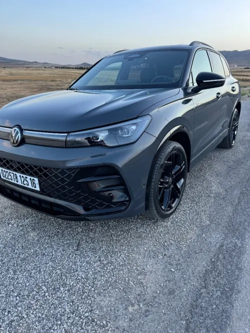 Volkswagen Tiguan 2025 Gris dauphin