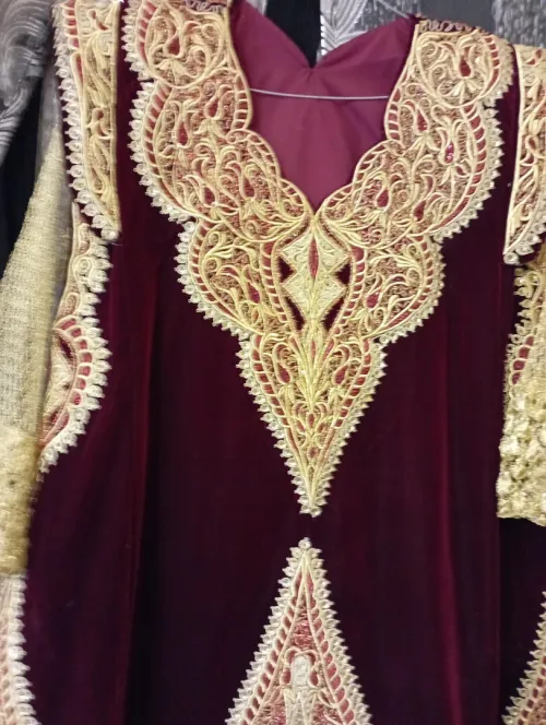 قسنطينية حرة بخيط الذهب 