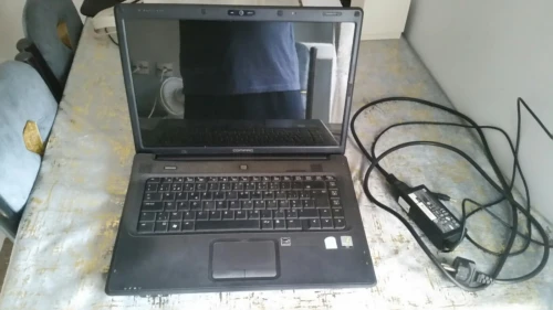 Pc portble compaq pour pièces