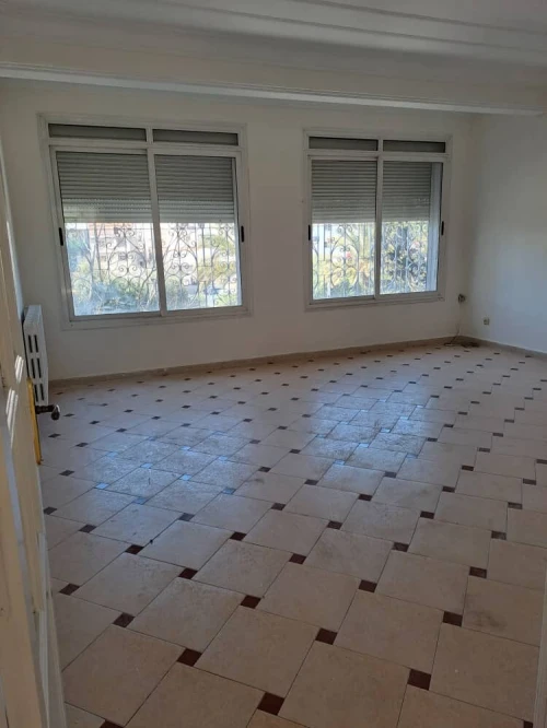Location Appartement Niveau de villa F4 Alger Hydra