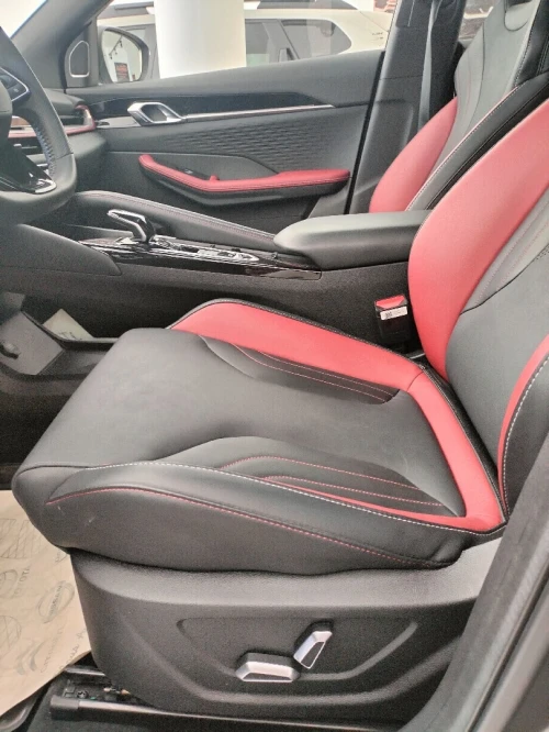 Geely Coolray 2025 Gf+