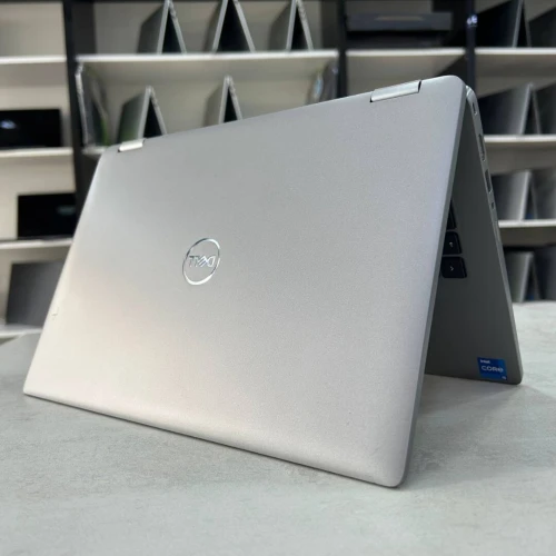 Dell Latitude 5350 2-en-1 Tactile 13.3 pouce FHD i5 1345U 16Go DDR5 4800MT/s 512Go SSD NVMe Gen4 Intel Iris Xe Graphics