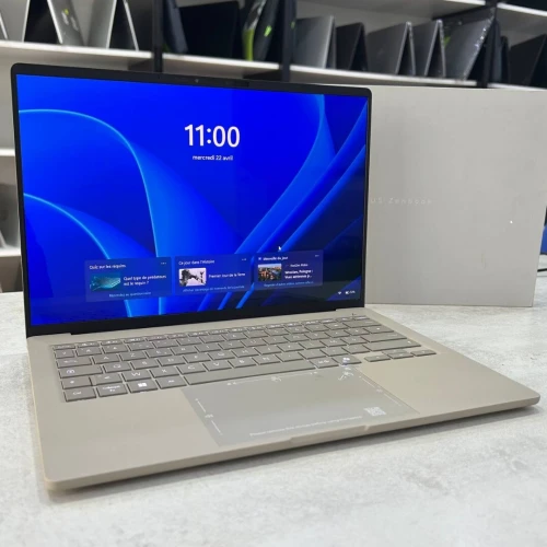 ASUS Zenbook 14 OLED Snapdragon X (X1-26100) 16 Go LPDDR5X 512 Go SSD