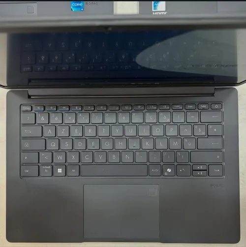 Asus ExpertBook 14 i5 1335U 16 Go de RAM 512 Go SSD NVMe 14 Full HD 360 degré