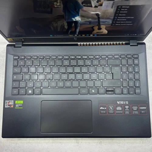 Acer Nitro V15 GAMING 15,6 pouce 165Hz quasi neuf Ryzen 7 7735HS 16 Go DDR5 512 Go SSD GeForce RTX 4060 8 Go GDDR6 VRAM